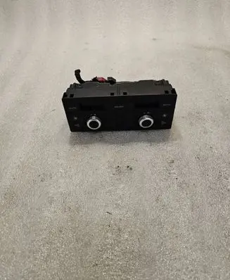 Audi Q7 4M Climate control unit