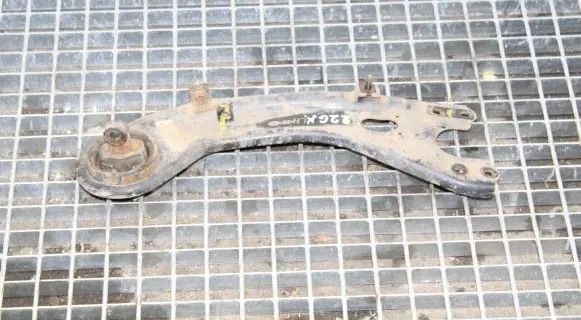 Hyundai ix35 Rear upper control arm/wishbone 552702Y800