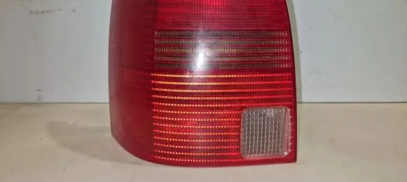 Volkswagen PASSAT B5 Rear/tail lights 3b9945111