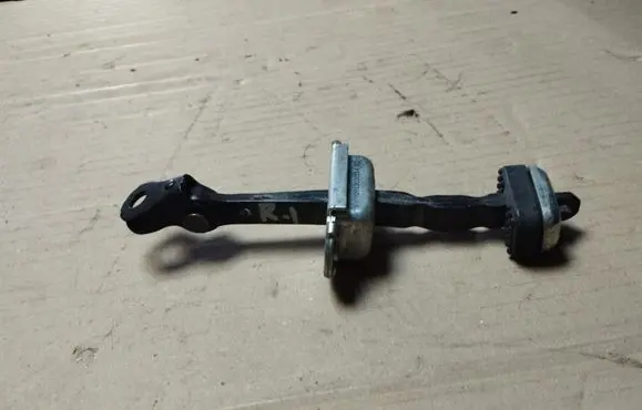 Honda CR-V Front door check strap stopper