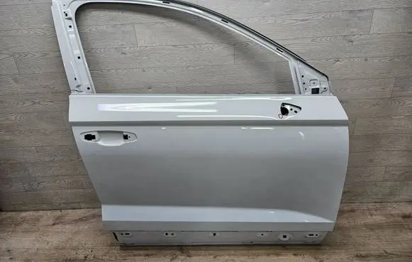 Seat Ateca Front door 575831312