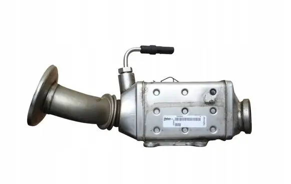 Jeep Cherokee EGR valve cooler 55268287 68225544AA MM116ID