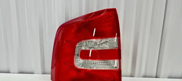 Skoda Octavia Mk2 (1Z) Rear/tail lights 1Z9945111B 00002759110522