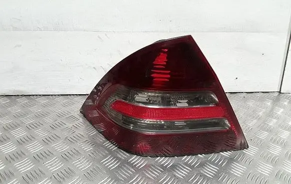 Mercedes-Benz C W203 Rear/tail lights 
