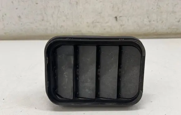 Mercedes-Benz GLA H247 Quarter panel pressure vent A2478300902