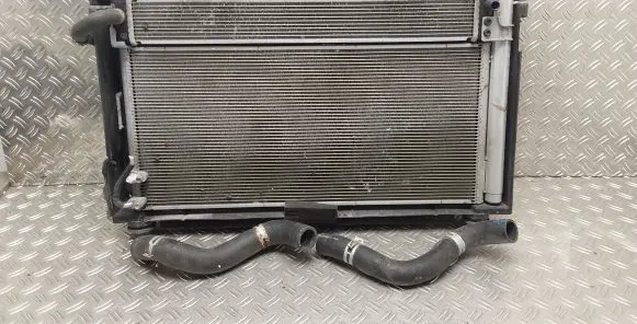 Toyota Auris E180 Radiator set 