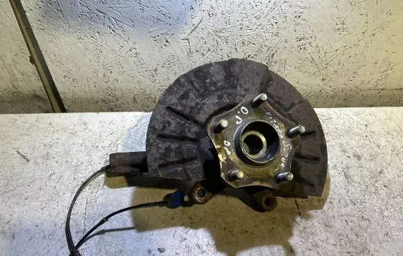 Suzuki Grand Vitara II Front wheel hub
