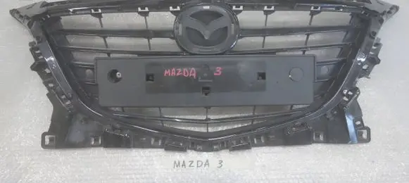 Mazda 3 Front bumper upper radiator grill BJE150712 T25S201