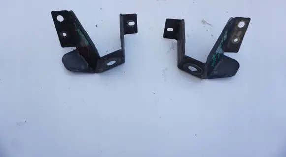 Peugeot 3008 I Fender mounting bracket