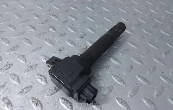 Suzuki Swift III High voltage ignition coil 3340081P00