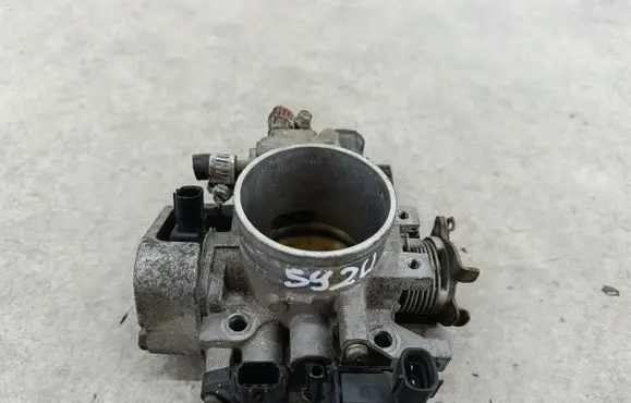 Honda CR-V Throttle body valve 