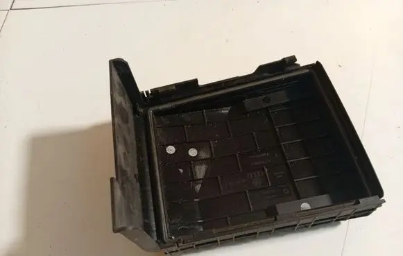 Seat Altea Fuse box cover 1K0937132F