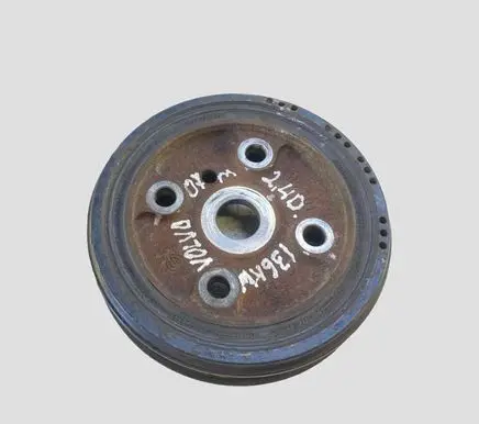 Volvo XC90 Crankshaft pulley 30731865