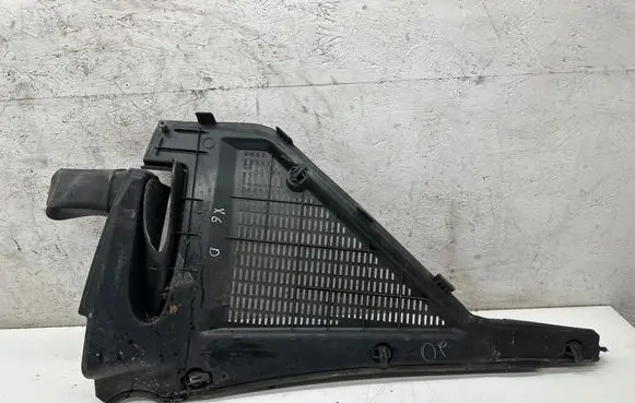 BMW X6 M Wiper trim 10834110