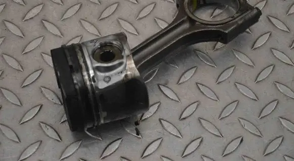 Opel Vivaro Piston W1275
