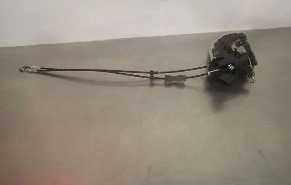 Infiniti M Rear door lock E71-14530
