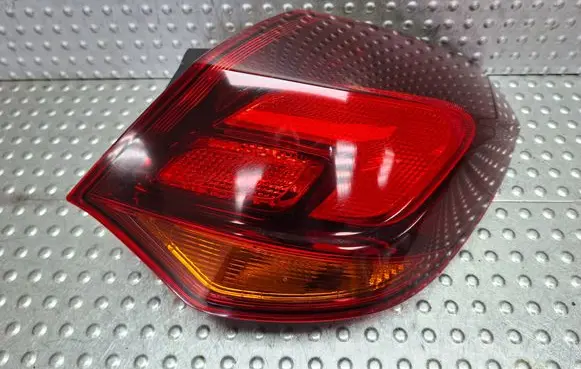 Opel Astra J Rear/tail lights S27639095
