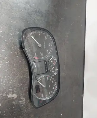 Peugeot 307 Speedometer (instrument cluster) P9660470680