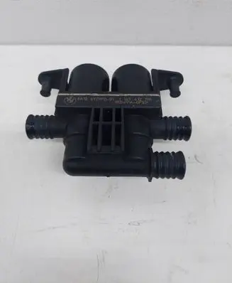 BMW 5 E60 E61 Coolant heater control valve 6927915 1147412176