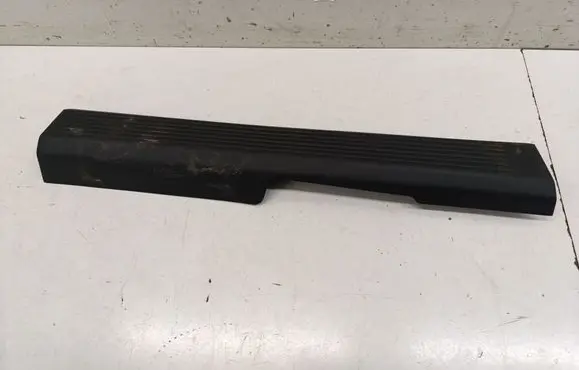 Nissan Qashqai J12 Front sill trim cover 769B46UA2A