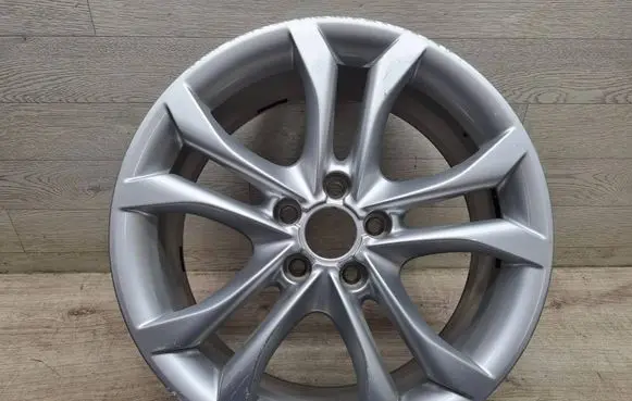 Audi A4 S4 B8 8K R18 alloy rim 8K0601025