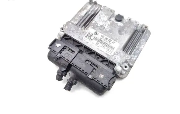 Volkswagen Golf V Engine control unit/module 03G906021KH 0281013226