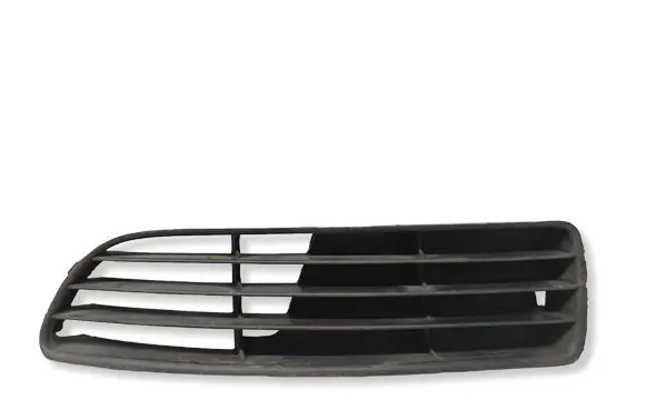 Audi A4 S4 B5 8D Front bumper lower grill 8D0807345