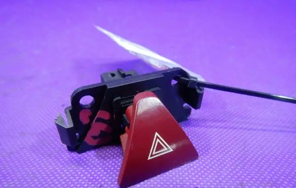 Peugeot 307 Hazard light switch 