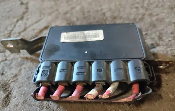 Renault Scenic III - Grand scenic III Fuse module
