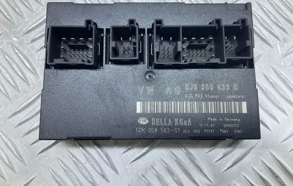 Audi TT TTS Mk2 Comfort/convenience module 8J0959433B