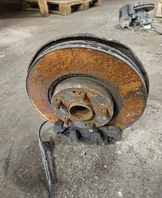 Toyota Avensis T250 Front wheel hub