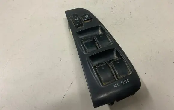 Toyota Avensis T250 Electric window control switch 54356022A 1000452