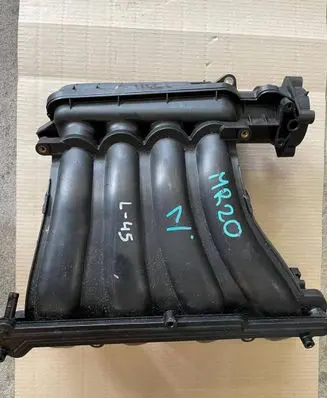 Nissan Qashqai+2 Intake manifold MR20DE