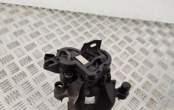 Volvo XC60 Rear brake caliper P32287434