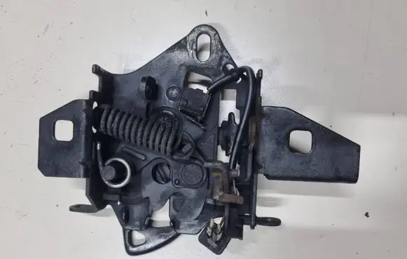 Volkswagen PASSAT B5.5 Engine bonnet/hood lock/latch loop/hook 