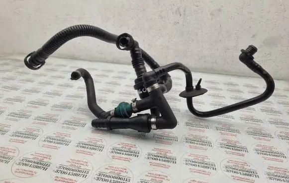 Audi A6 S6 C5 4B Vacuum line/pipe/hose 027133784E 078133807A
