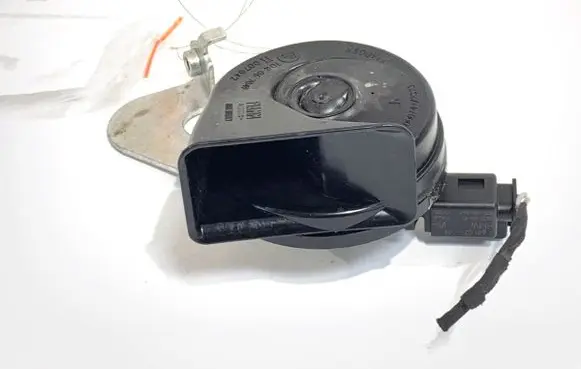 BMW 1 F70 Horn signal 8496203