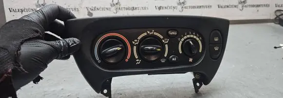 Renault Megane II Climate control unit 651947U 100886