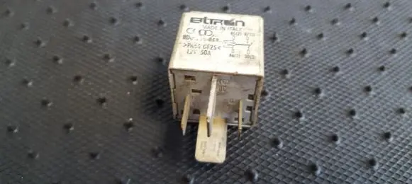 Audi A6 S6 C6 4F Other relay 8D0951253 370