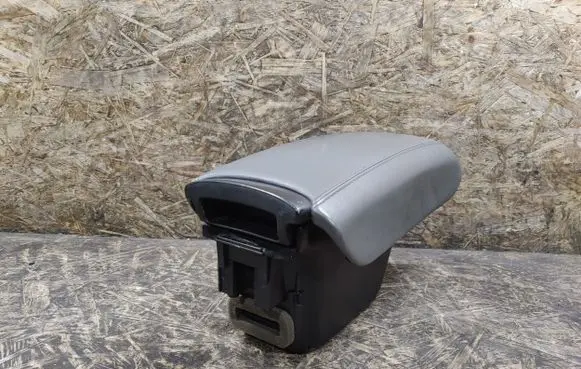 Maserati Quattroporte Armrest 