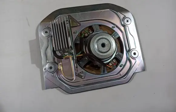 Chevrolet Camaro Subwoofer speaker 92200778