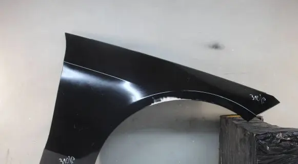 Mercedes-Benz E W212 Fender mounting bracket A2128811001