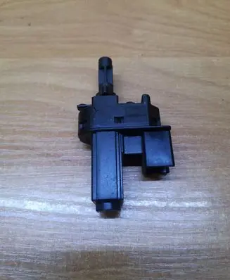 Clutch pedal sensor