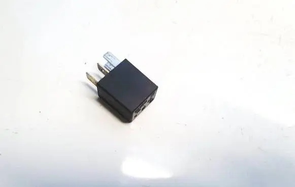 Opel Astra F Other relay 90229206