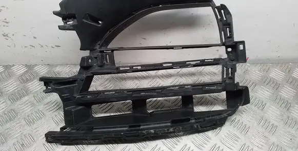 Porsche Macan (95B) Front bumper lower grill 95B807682