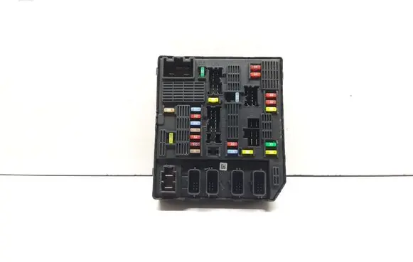 Renault Scenic III - Grand scenic III Fuse module 284B69009R