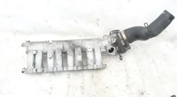 Hyundai i20 (PB PBT) Throttle body valve 35100-2A900