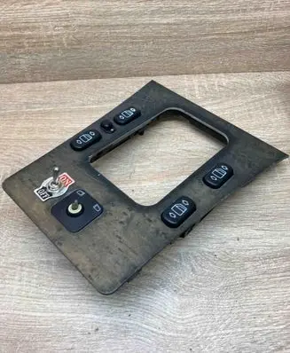 Mercedes-Benz E W210 Gear shifter surround trim plastic 2108200110