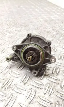 Audi A6 S6 C5 4B Vacuum pump 059145100B