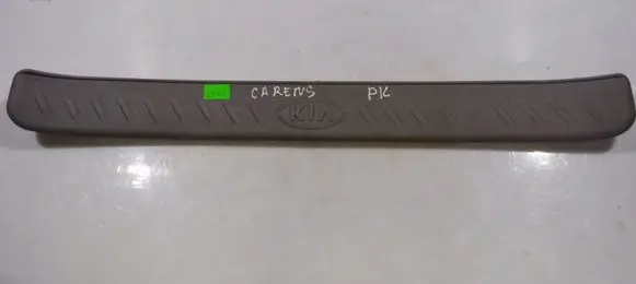 KIA Carens II Front sill trim cover 858741D100